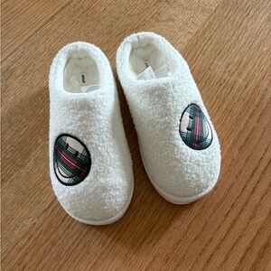 Aerie slippers